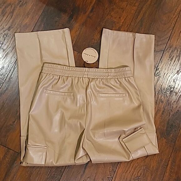 NWT Faux Leather Wide Leg Cropped Cargo Pants - Picture 6 of 9